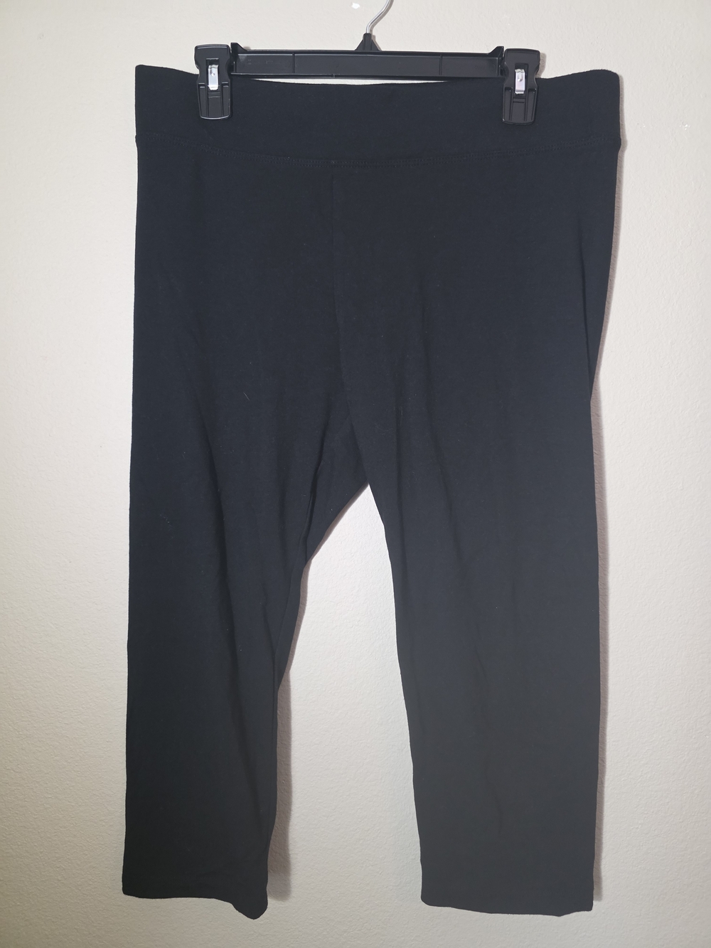 NWOT Sonoma Goods For Life Women's Capri Black Leggings